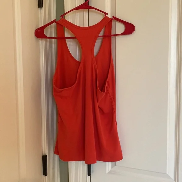 Nike Tank Top Women’s Medium Red 1972 - Picture 2 of 6